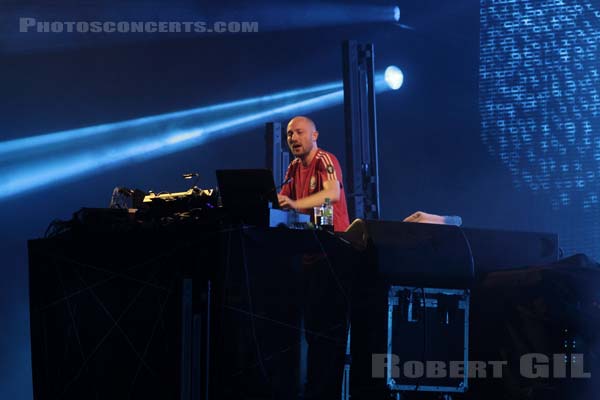 PAUL KALKBRENNER - 2013-08-23 - SAINT CLOUD - Domaine National - Grande Scene - 